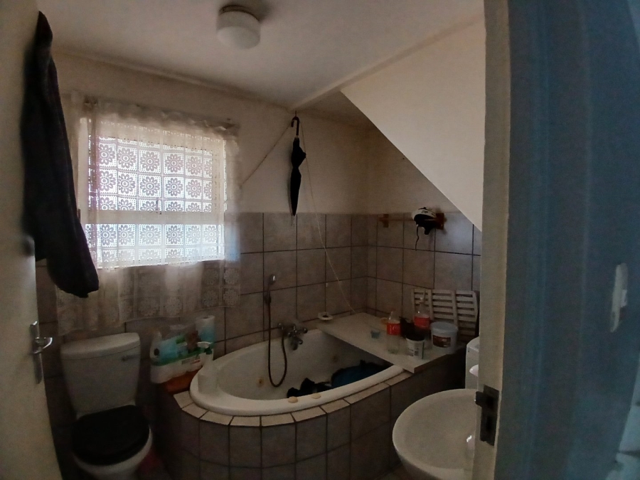 2 Bedroom Property for Sale in Hartenbos Central Western Cape
